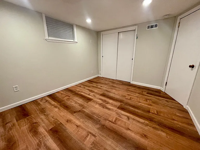 1131 Kraft St — Photo 22