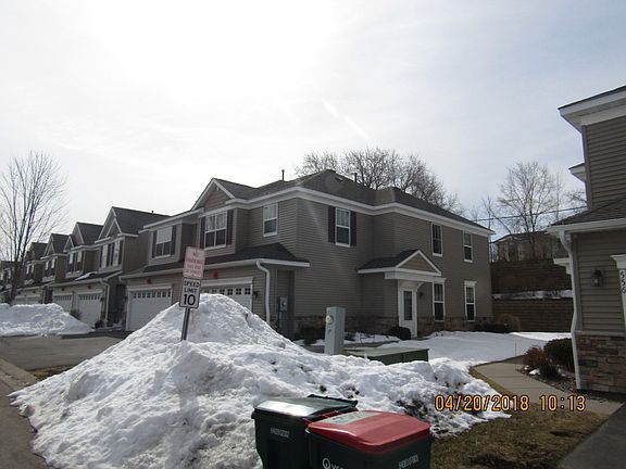 3rd image of 558 Lomianki Ln NE