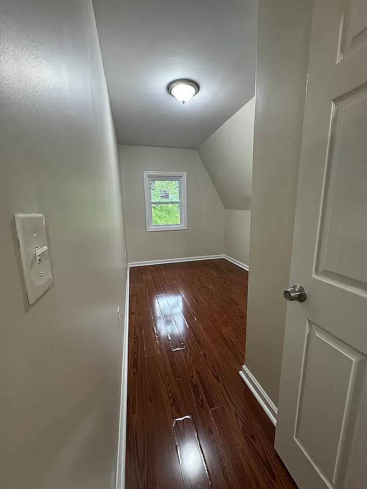 3 bed, $2,125 — Photo 3