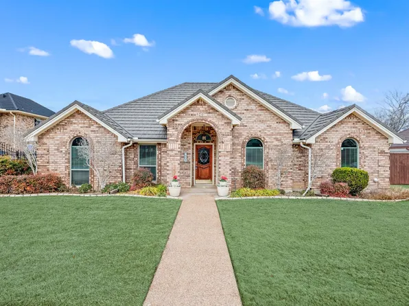 420 Evergreen Dr, Hurst, TX 76054