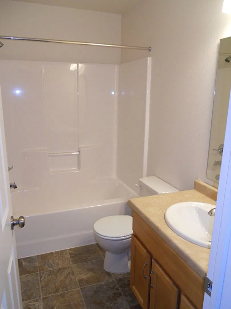 3 Bed 3 Bath Twin Home — Photo 4
