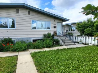 10318 156th St NW, Edmonton, AB T5P2R3