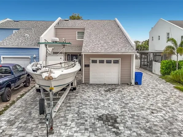 8725 Bay Pointe Dr, Tampa, FL 33615