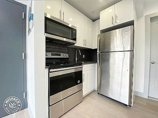 3rd image of 133 Marcus Garvey Blvd #4