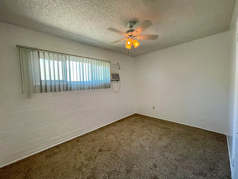 325 Roanoke Rd #325 — Photo 8