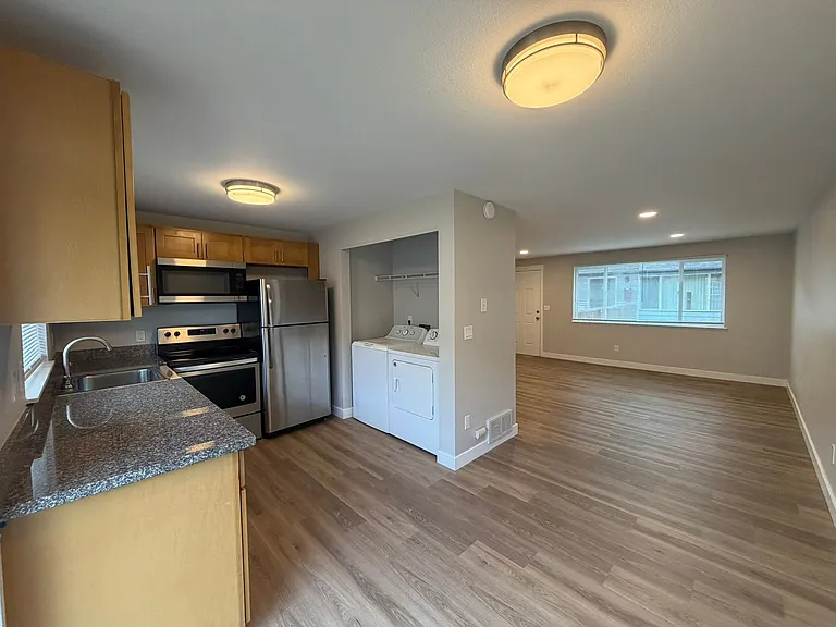 207 Dorn 8-plex — Photo 3