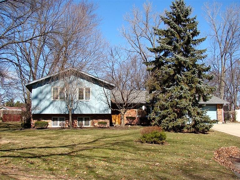 1st image of 4665 Marcus Cir