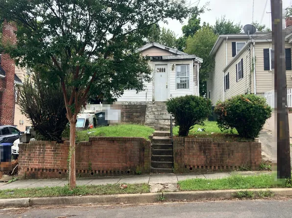 5111 Call Pl SE, Washington, DC 20019