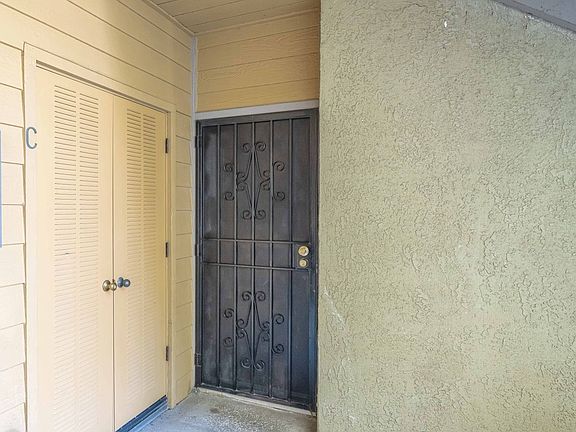 5th image of 10551 Lakeside Dr S Unit C