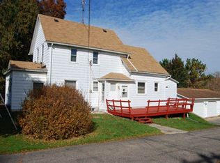 305 County Hwy V, Cazenovia, WI 53924