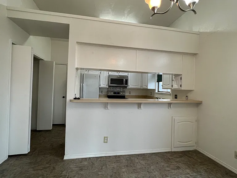 812 Cornfield Dr — Photo 11