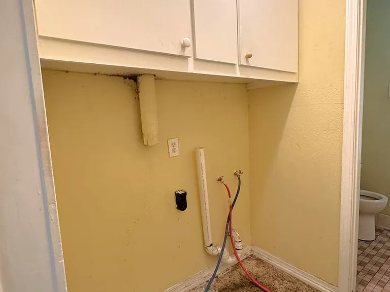 654 Ynestra Dr — Photo 6