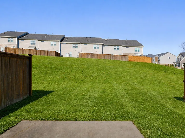 742 Tennypark Ln — Photo 35