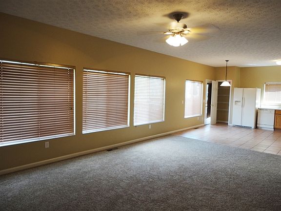 4th image of 9748 Olde Park Dr