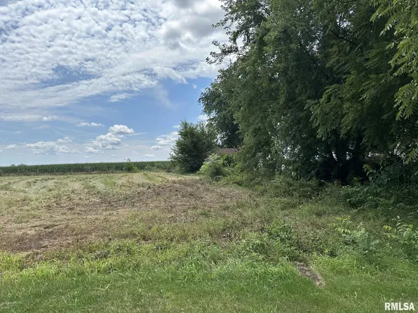 63 & 64 Rose Ct E, Geneseo, IL 61254