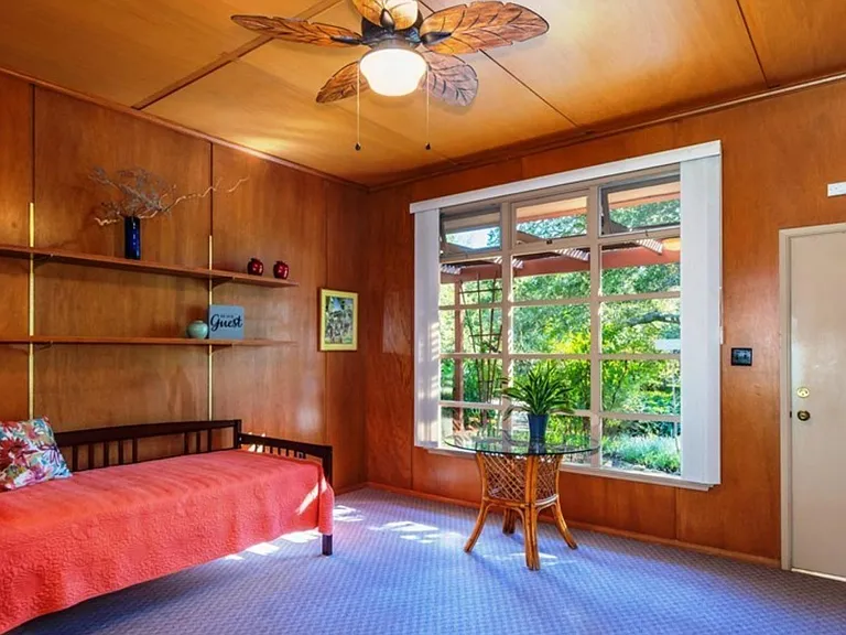 1323 Say Rd — Photo 2
