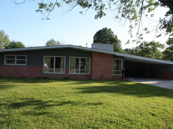 401 Columbus Dr, Decatur, IL 62526