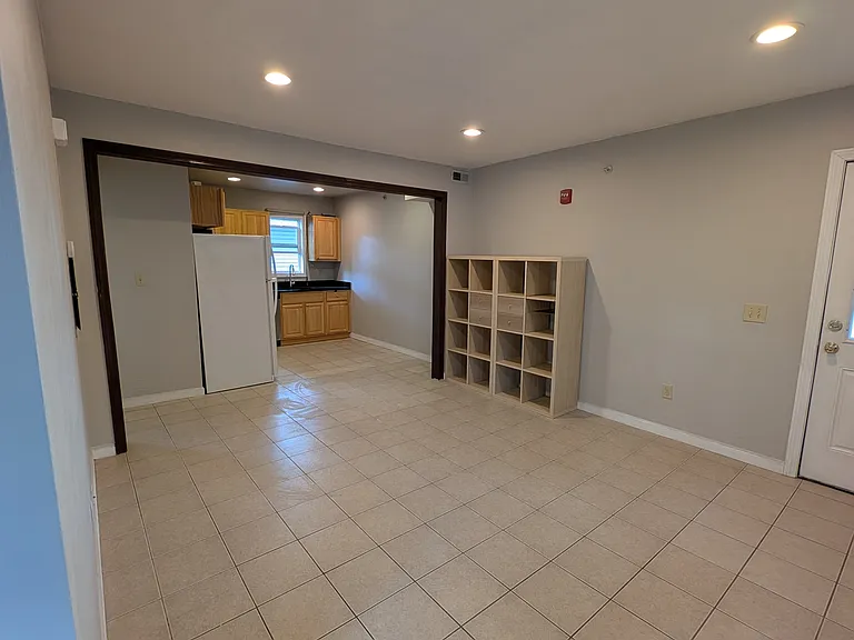 3 Barton St #3 — Photo 2