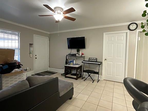 4th image of 7200 Clarewood Dr APT 2005
