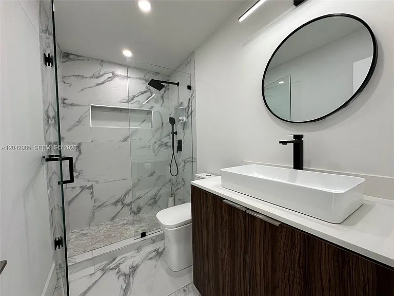 10010 SW 162nd St — Photo 14