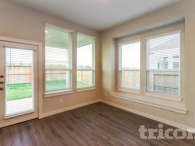2359 Cohorn Trl — Photo 6
