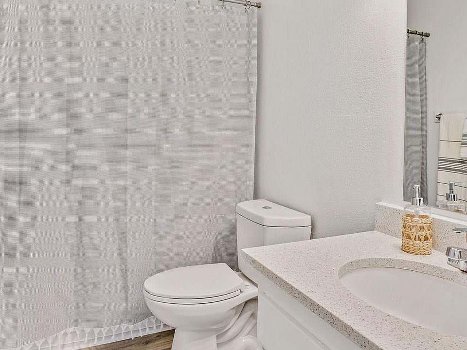 1st image of 176 N Redwood Rd #2B-1Ba-845Sqft