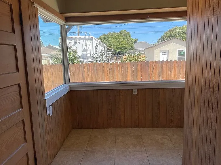 220 S J St — Photo 10