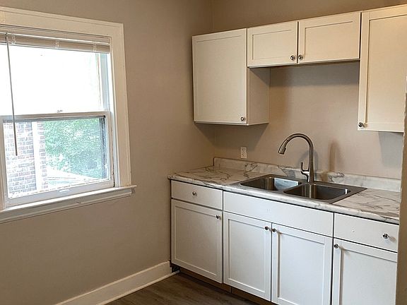5th image of 16245 Tracey St Floor 1