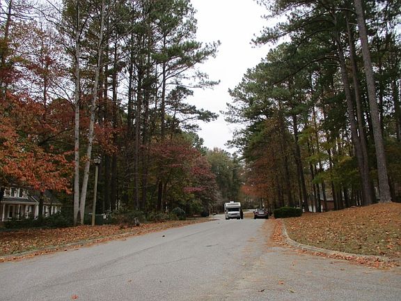 4th image of 115 Millwood Ln