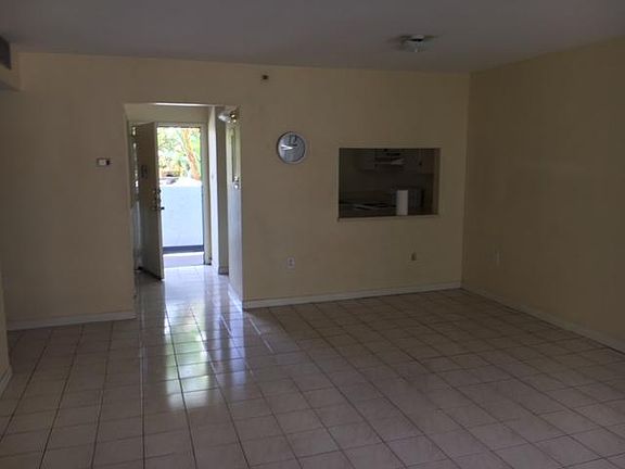 3rd image of 1700 NW North River Dr APT 204
