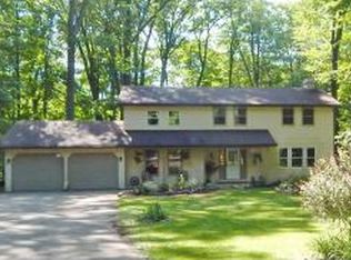 2103 Butternut Dr, Green Bay, WI 54313