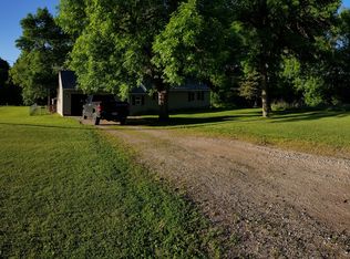 807 5th St SE, Belmond, IA 50421