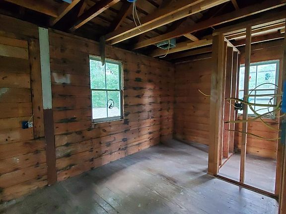 3rd image of 598 Mountain Avenue