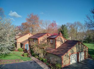 9872 Zig Zag Rd, Cincinnati, OH 45242