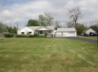 6299 Ward Rd, Sanborn, NY 14132