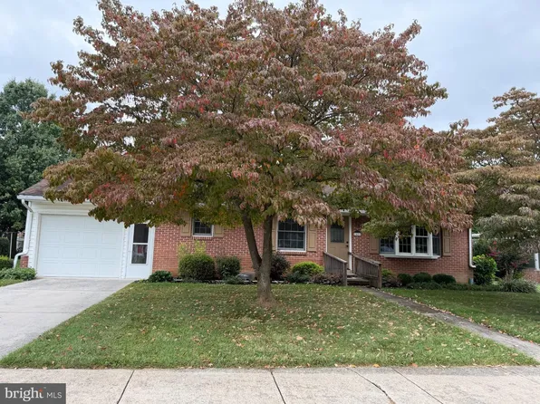 40 Maryland Ave, Littlestown, PA 17340