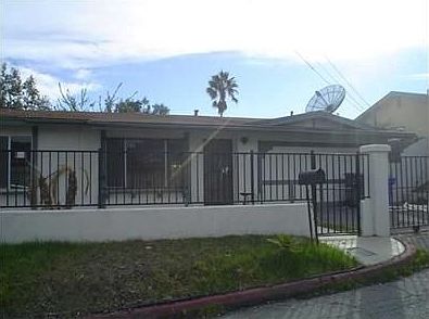 2nd image of 304 Plaza De Benito Juarez