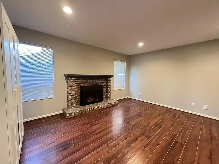 6011 Livingstone Pl — Photo 3