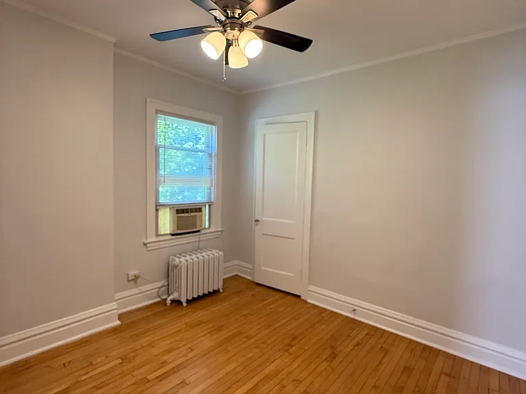 132 Circle Ave #2R — Photo 7