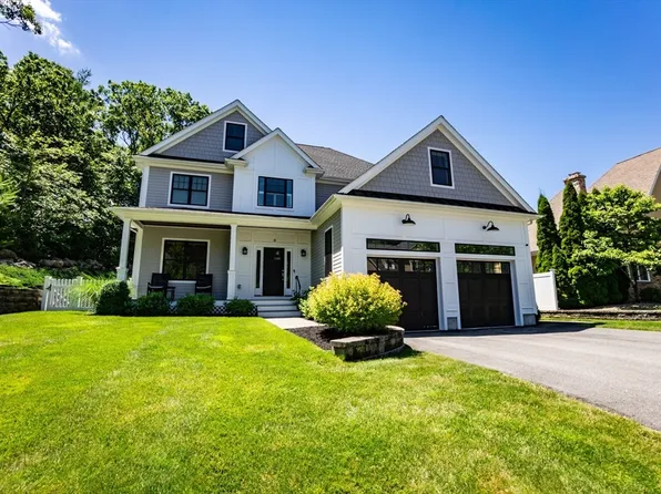 8 Kylie Ln, Natick, MA 01760