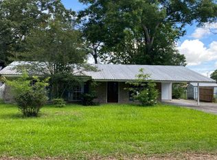 1005 Oak St, Mamou, LA 70554