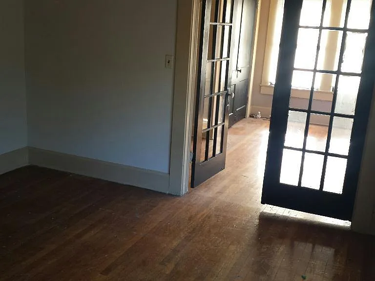 912 McMillon Ave SW — Photo 1