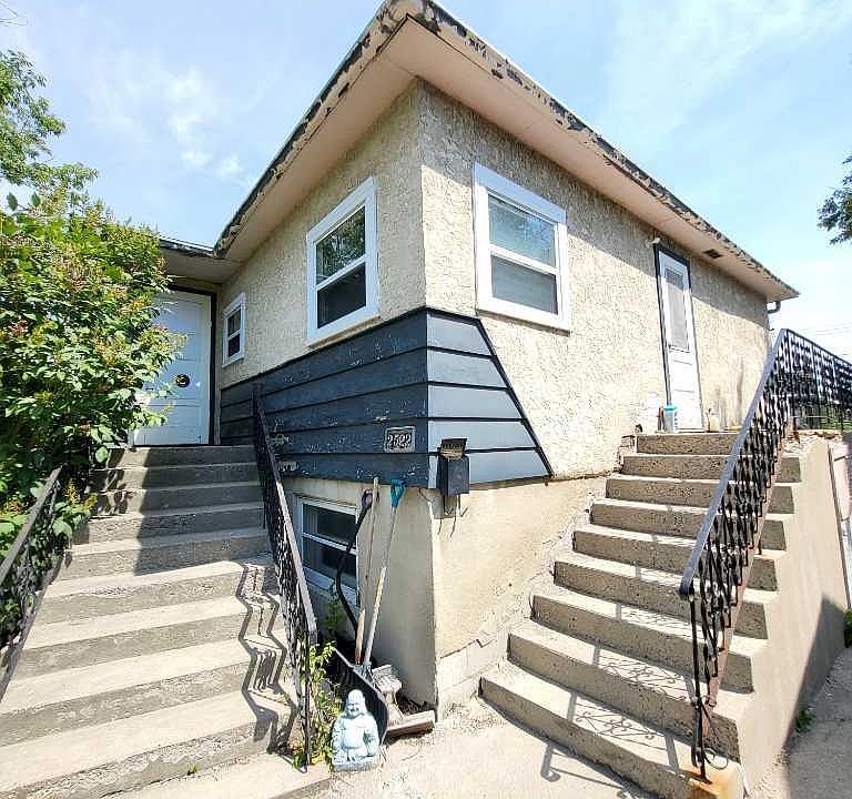 1st image of 2522 17th St SE