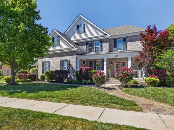 208 Pine Island Quay, Chesapeake, VA 23322