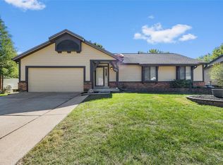 65 Majestic Ct, Fenton, MO