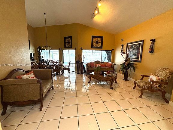 4th image of 14629 Glencairn Rd