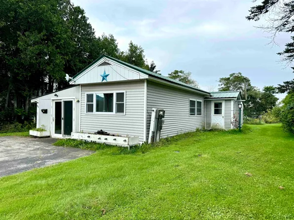 95 Bridge Street, Colebrook, NH 03576