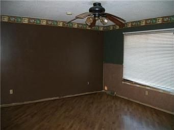 3rd image of 21 Village Circle Dr