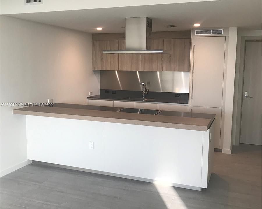 1st image of 1000 Brickell Plz #2811