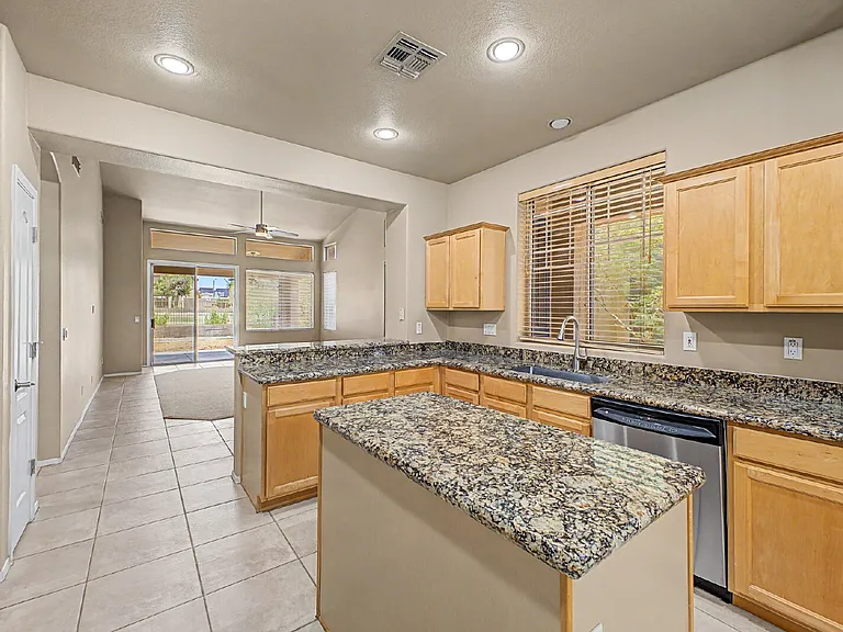 6932 W Blackhawk Dr — Photo 17